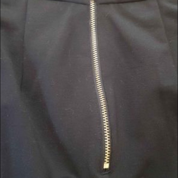 LIKE NEW A NEW DAY Black Pencil Skirt with Pockets (Size 10) - Picture 2 of 4